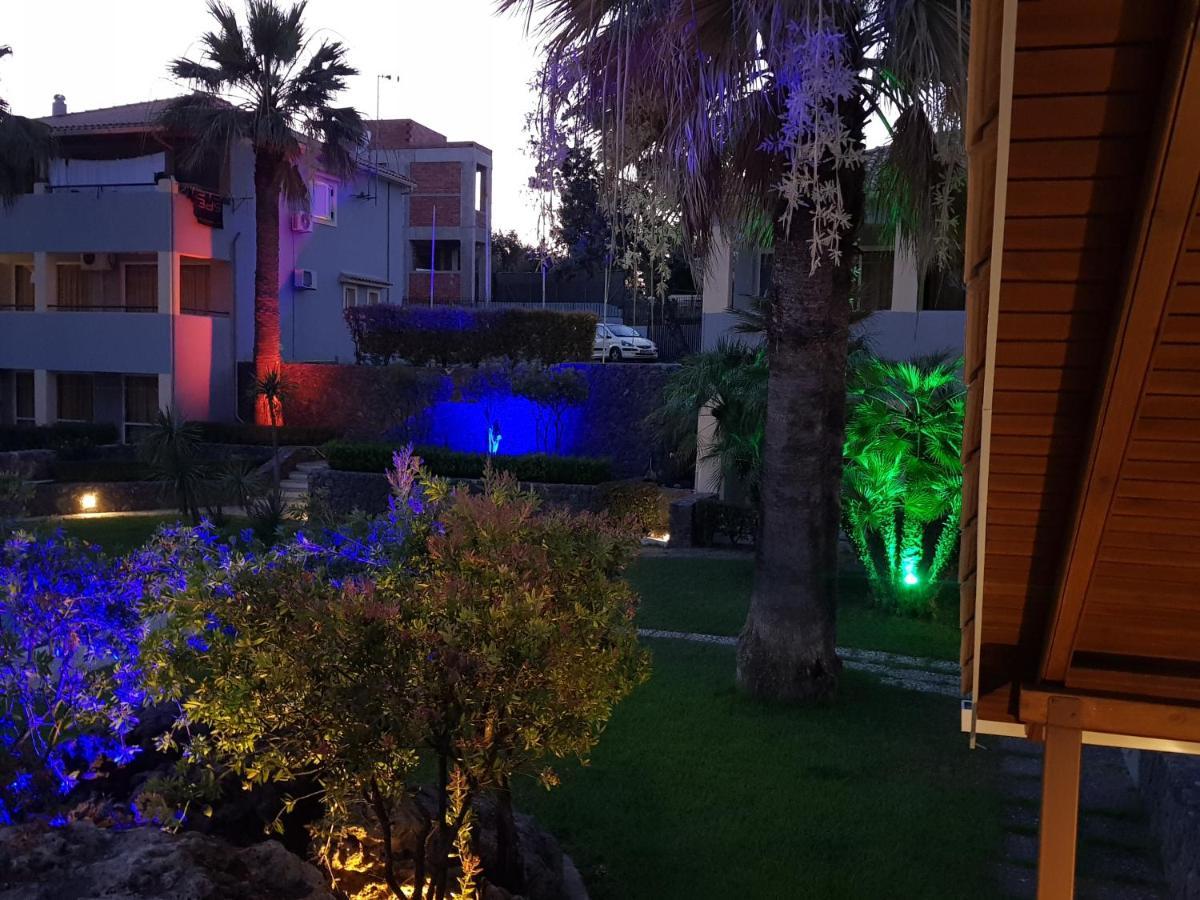 Asteraki ApartHotel Gouvia Bagian luar foto