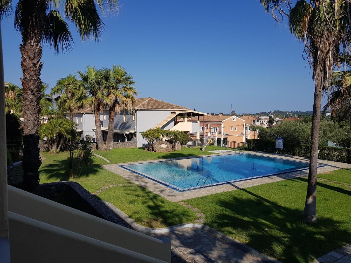 Asteraki ApartHotel Gouvia Bagian luar foto