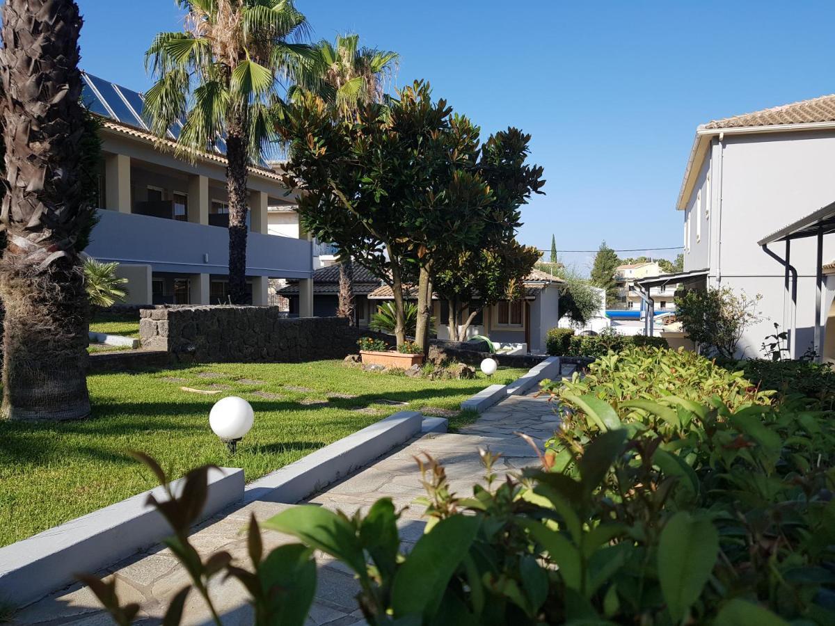 Asteraki ApartHotel Gouvia Bagian luar foto