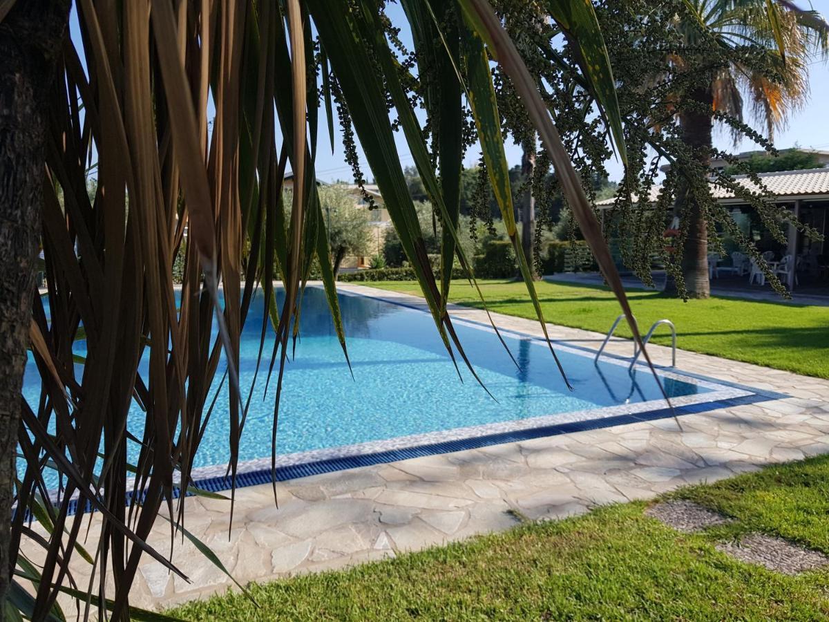 Asteraki ApartHotel Gouvia Bagian luar foto