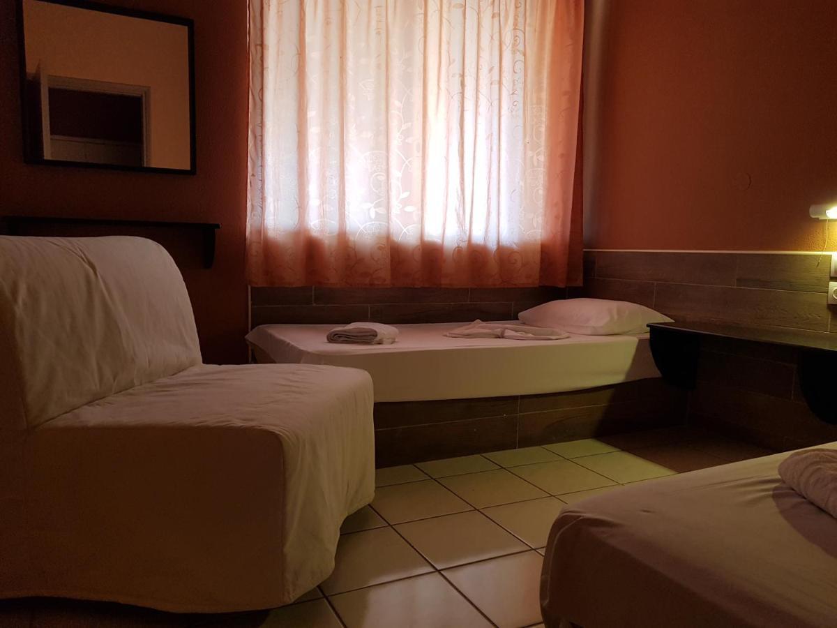 Asteraki ApartHotel Gouvia Bagian luar foto