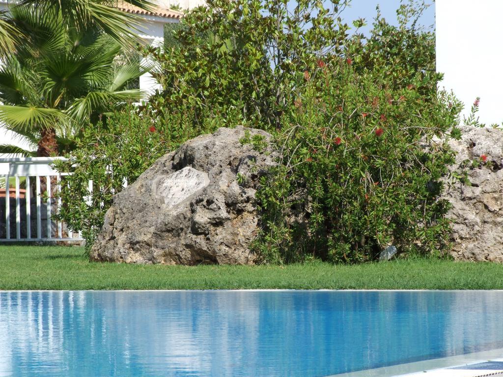 Asteraki ApartHotel Gouvia Bagian luar foto